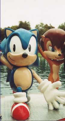 sallysonicstatue.jpg